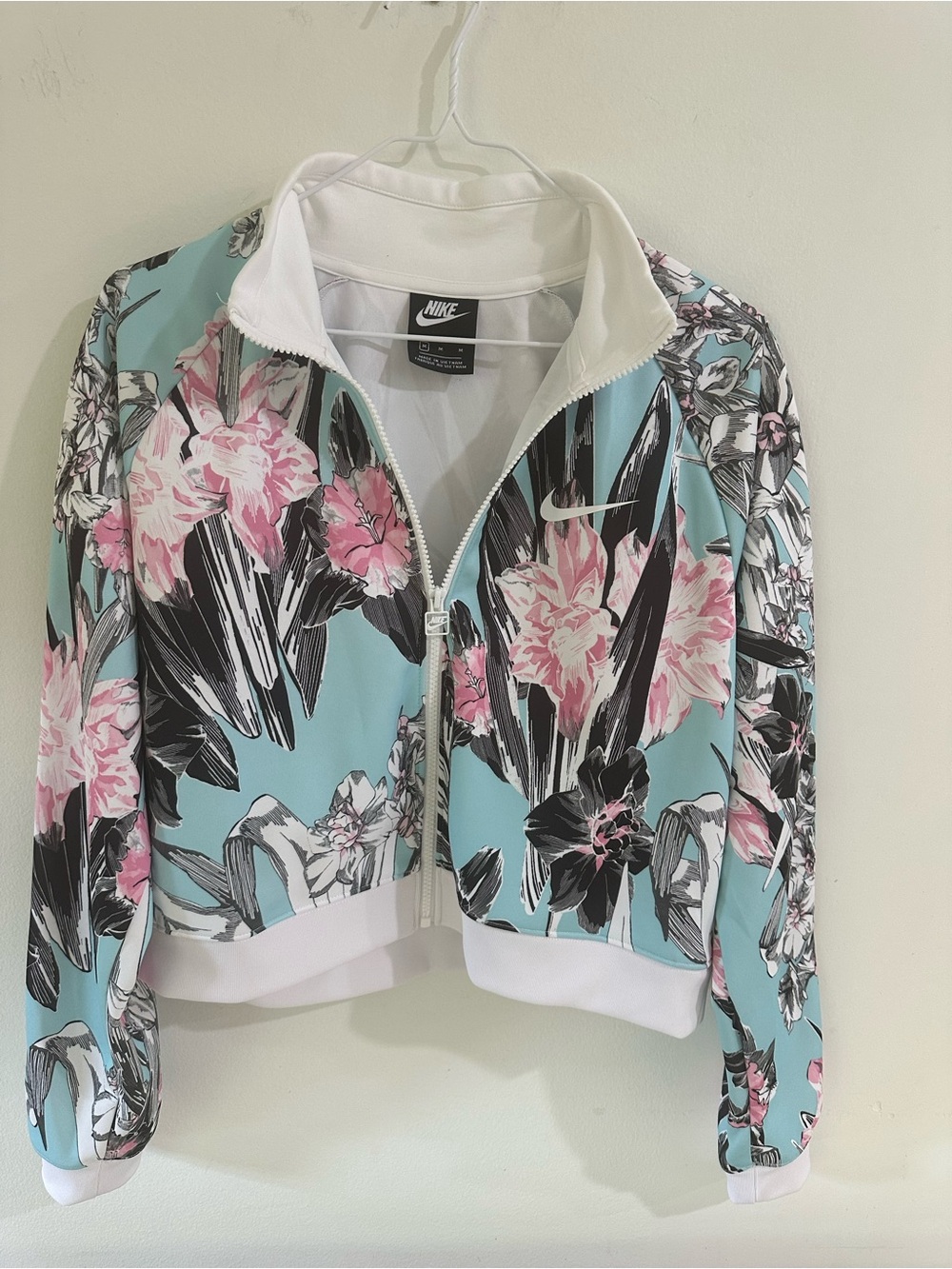 Nike women’s floral zip jacket